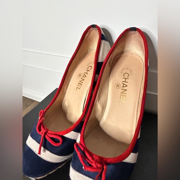 CHANEL - Chanel Multicolor Suede CC
Striped Cork Heel Pumps - Size 38 - Picture 5 of 8